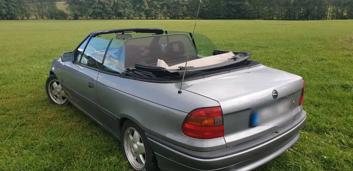 Gebraucht Opel Astra 142 PS (104 kW) 1993 Grau Cabrio