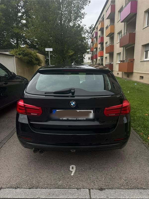 Gebraucht BMW 320 Sport Line 190 PS (139 kW) 2017 Schwarz Kombi