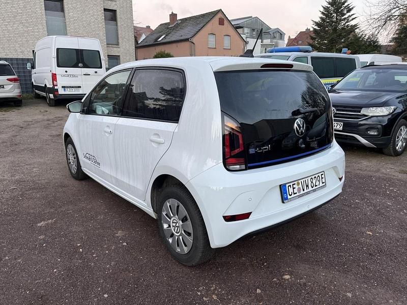 Gebraucht VW e-up! Edition 61 kW (83 PS) 2024 Pure white (weiß) Kleinwagen