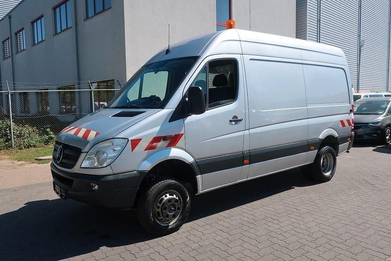 Brillantsilber metallic Gebraucht 2011 Mercedes Sprinter Van | 16.900 € (Superpreis) - Bild 1/4