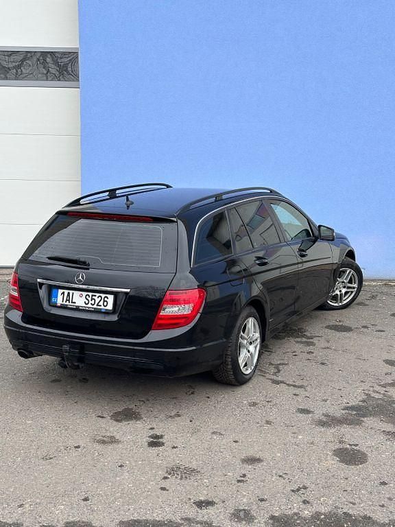 Gebraucht Mercedes C220 170 PS (125 kW) 2012 Schwarz Limousine