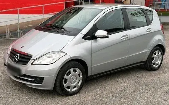 Gebraucht Mercedes A160 Avantgarde 95 PS (69 kW) 2010 Silber Limousine