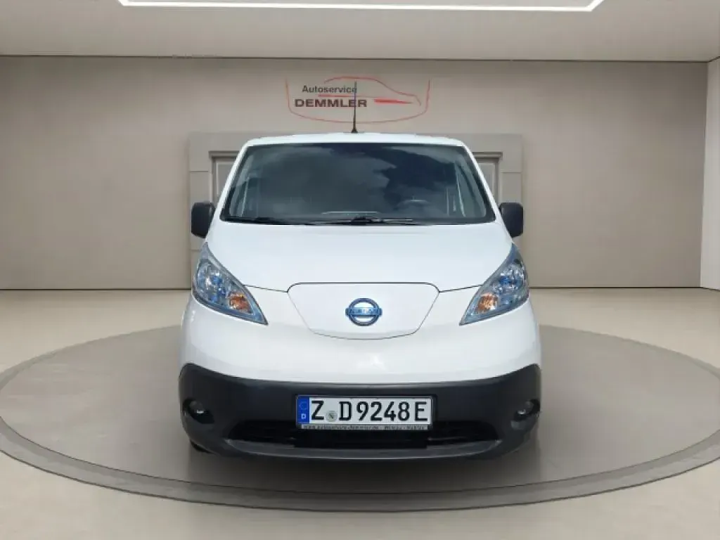 Gebraucht Nissan Evalia Premium Edition 80 kW (109 PS) 2017 Weiß Van / Kleinbus