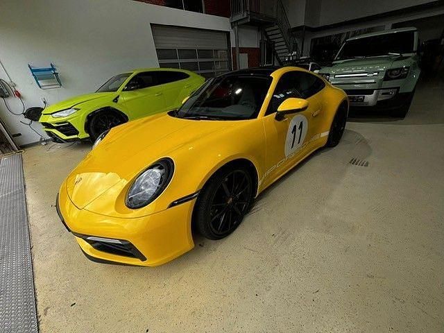 Racinggelb Gebraucht 2019 Porsche 911 Carrera S Coupé | 117.992 € (Superpreis) - Bild 1/4