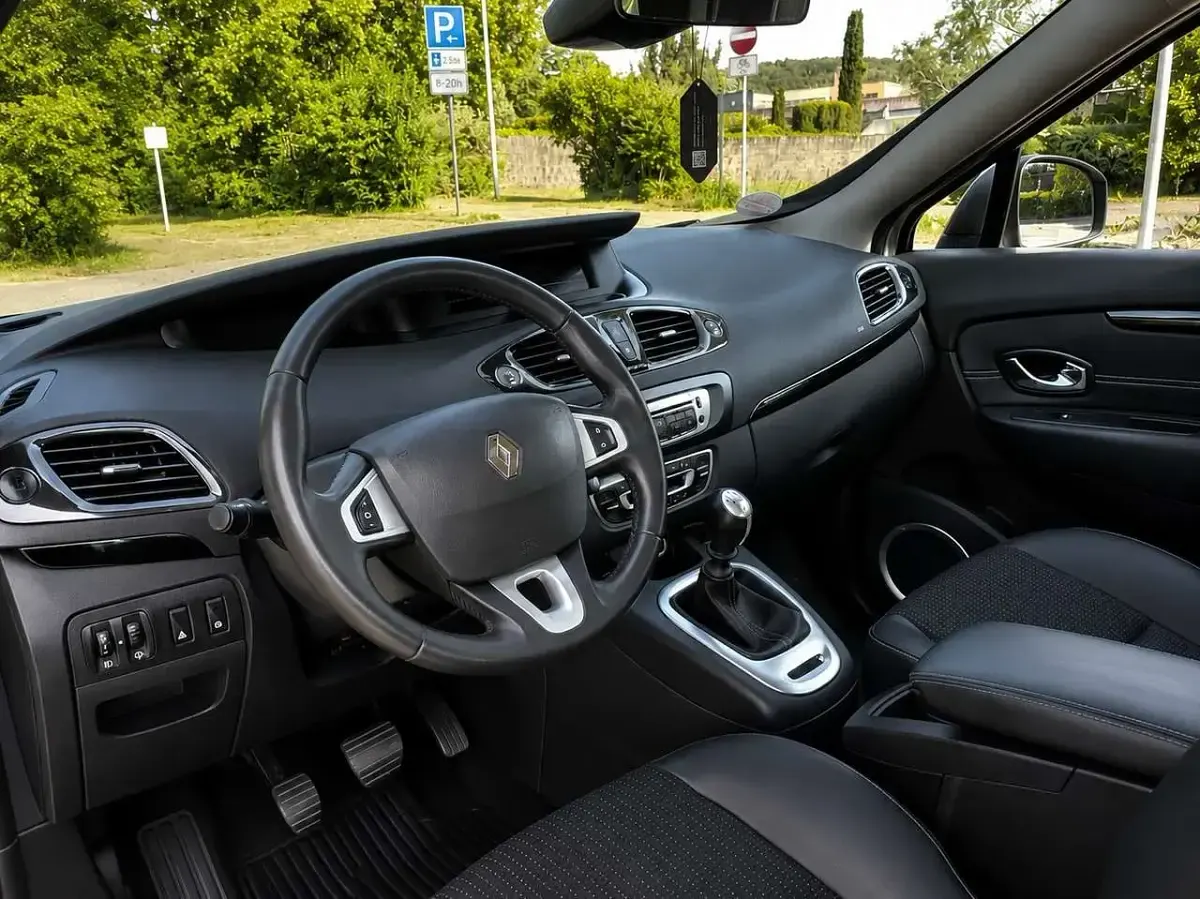 Gebraucht Renault Scénic III Expression 110 PS (80 kW) 2012 Van / Kleinbus
