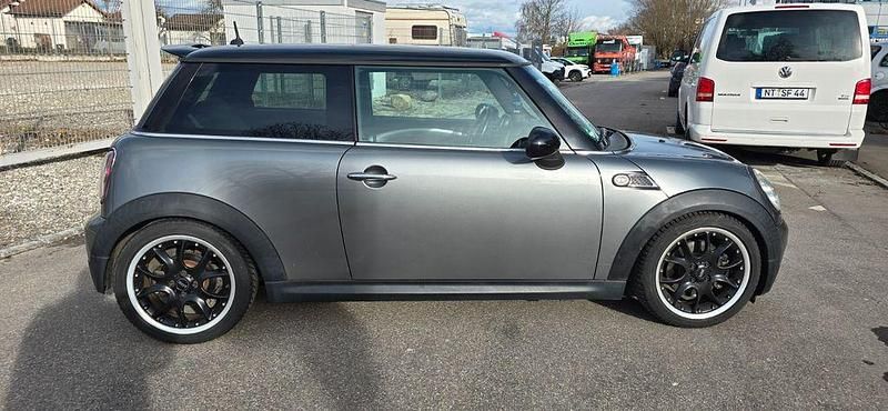 Gebraucht Mini Cooper S 174 PS (127 kW) 2009 Silber Kleinwagen