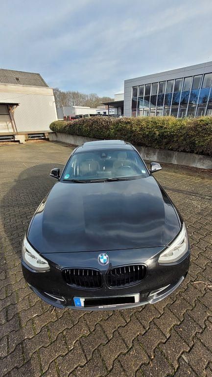 Gebraucht BMW 118 Sport Line 143 PS (105 kW) 2013 Schwarz Kleinwagen