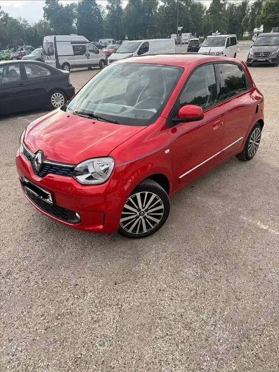 Używany Renault Twingo Intens 60 kW (82 KM) 2022 Czerwony Hatchback