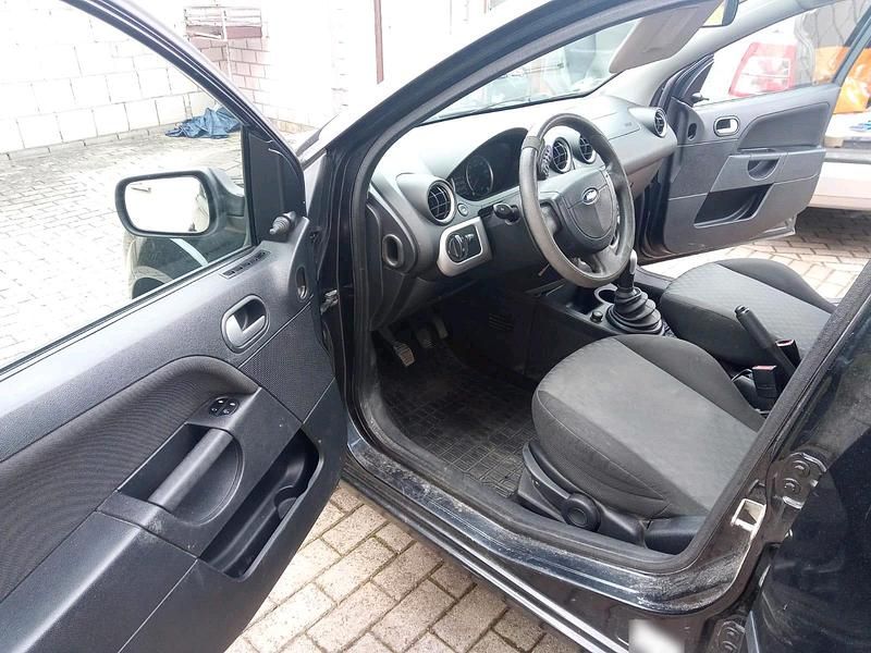 Gebraucht Ford Fiesta 80 PS (58 kW) 2005 Schwarz Kleinwagen