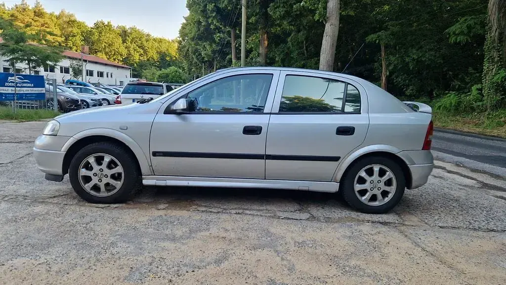 Gebraucht Opel Astra Elegance 84 PS (61 kW) 2001 Grau Limousine