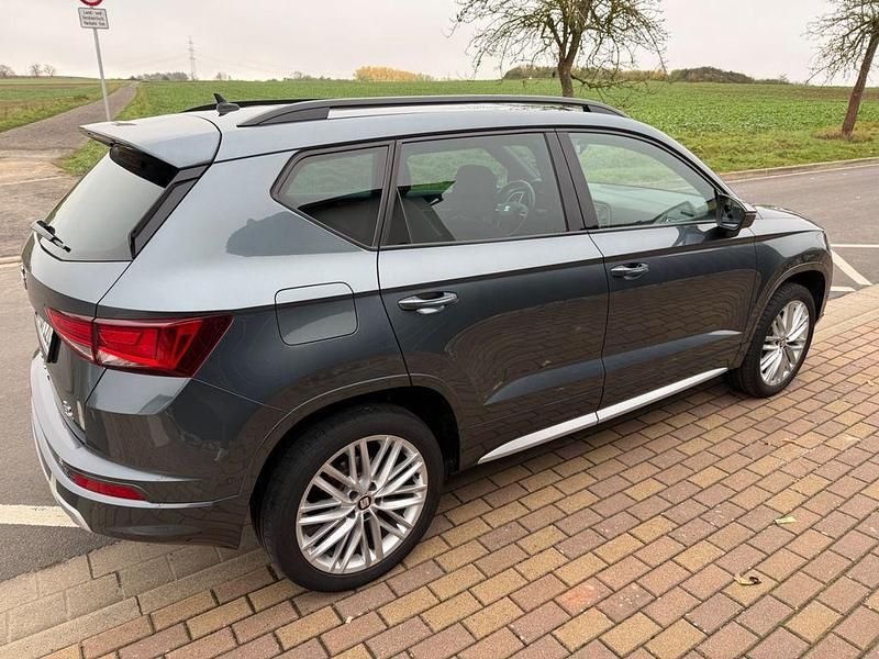 Grau Gebraucht 2019 Seat Ateca FR-Line SUV | 22.950 € (Fairer Preis) - Bild 1/4