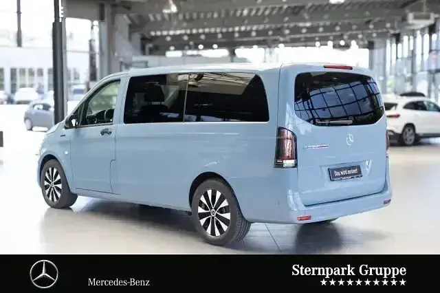Gebraucht Mercedes e-Vito 11 kW (15 PS) 2025 Blau Van