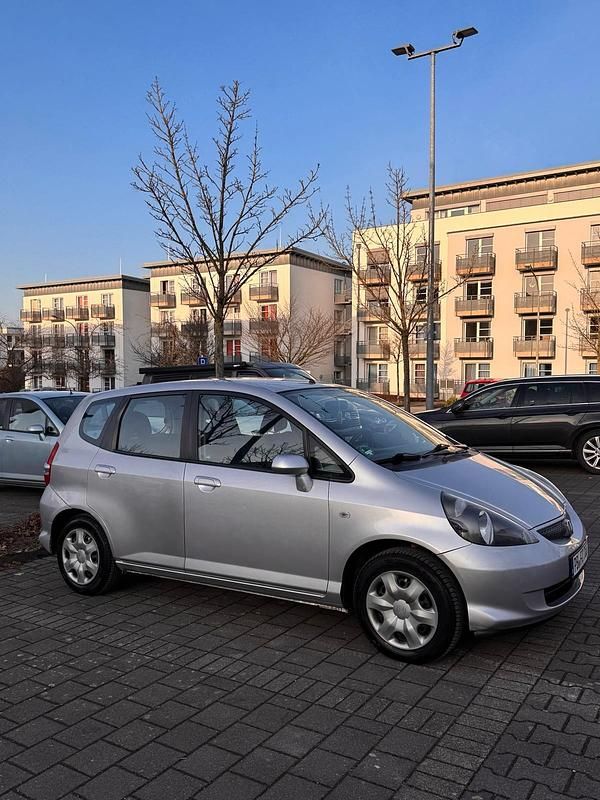 Gebraucht Honda Jazz 80 PS (58 kW) 2007 Grau Kleinwagen