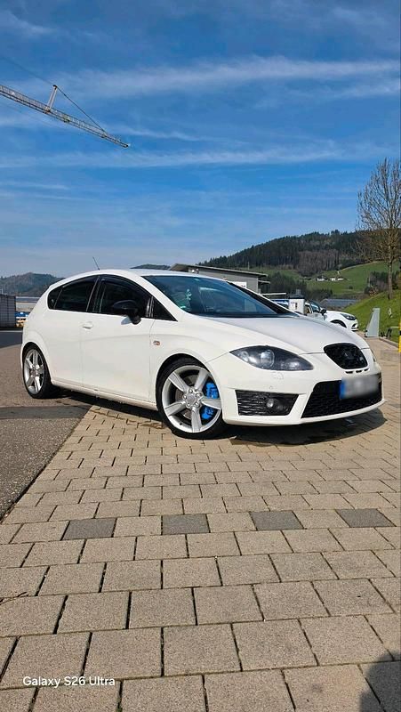 Gebraucht Seat Leon CUPRA 241 PS (177 kW) 2009 Weiß Kleinwagen