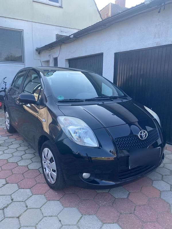 Schwarz Gebraucht 2008 Toyota Yaris Kleinwagen | 1.990 € (Guter Preis) - Bild 1/4