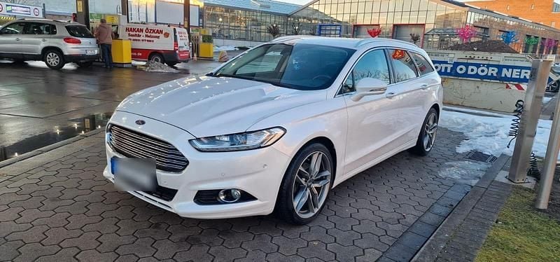 Weiß Gebraucht 2016 Ford Mondeo Kombi | 9.500 € (Fairer Preis) - Bild 1/4