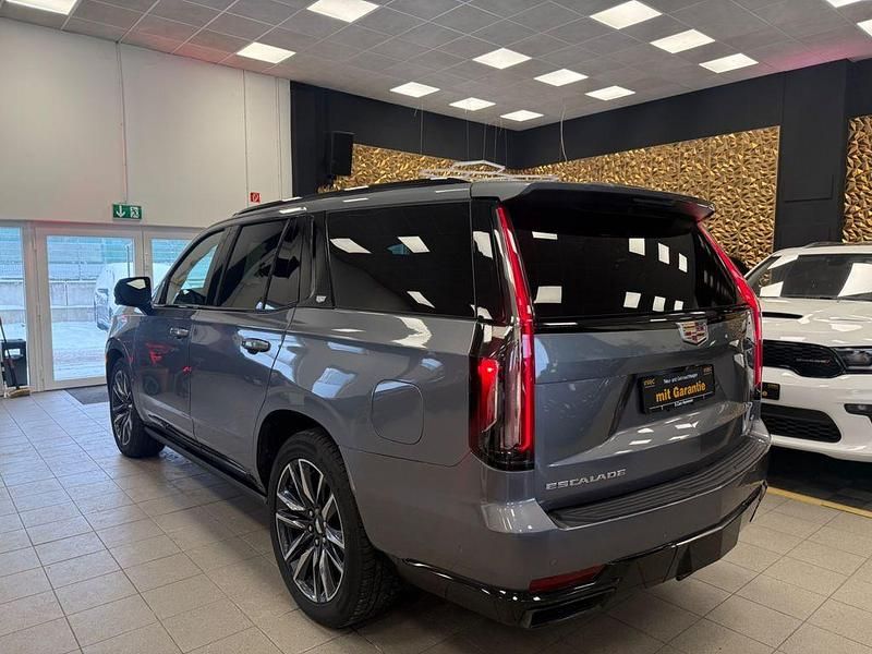 Gebraucht Cadillac Escalade 426 PS (313 kW) 2021 Grau SUV