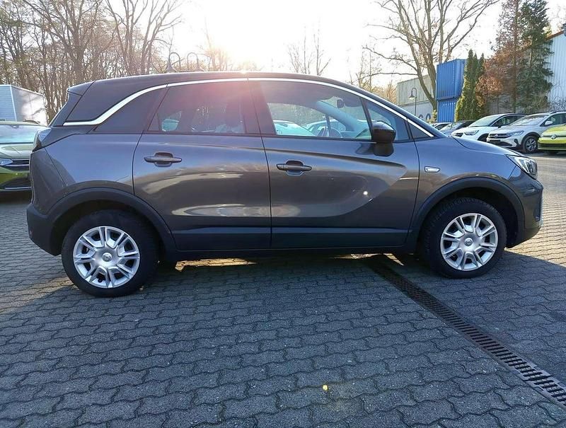 Gebraucht Opel Crossland Elegance 131 PS (96 kW) 2022 Mondstein grau/e:vulkan grau SUV