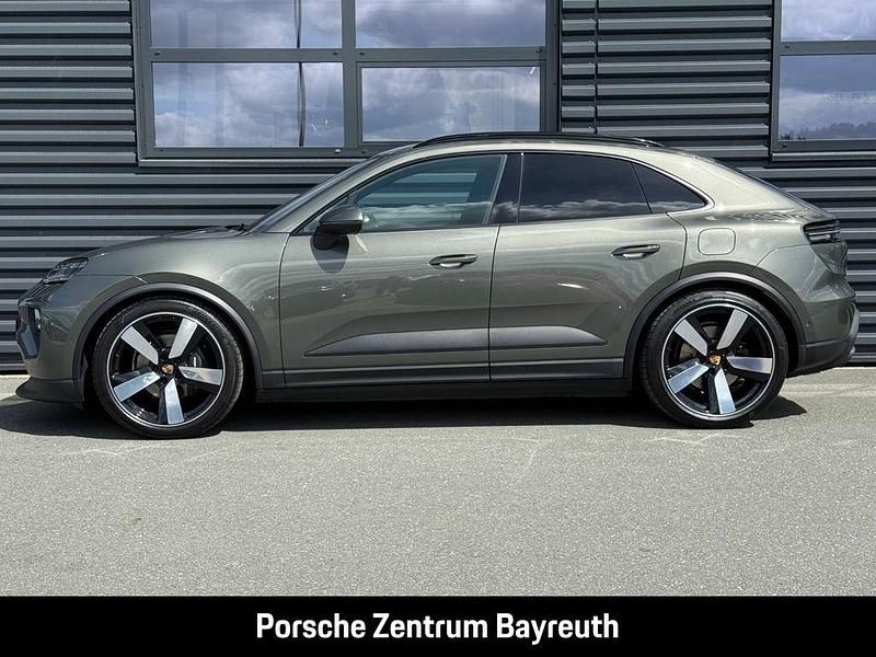 Gebraucht Porsche Macan 264 kW (360 PS) 2025 Gruen SUV