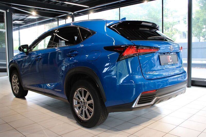 Gebraucht Lexus NX300h 197 PS (144 kW) 2021 Blau SUV