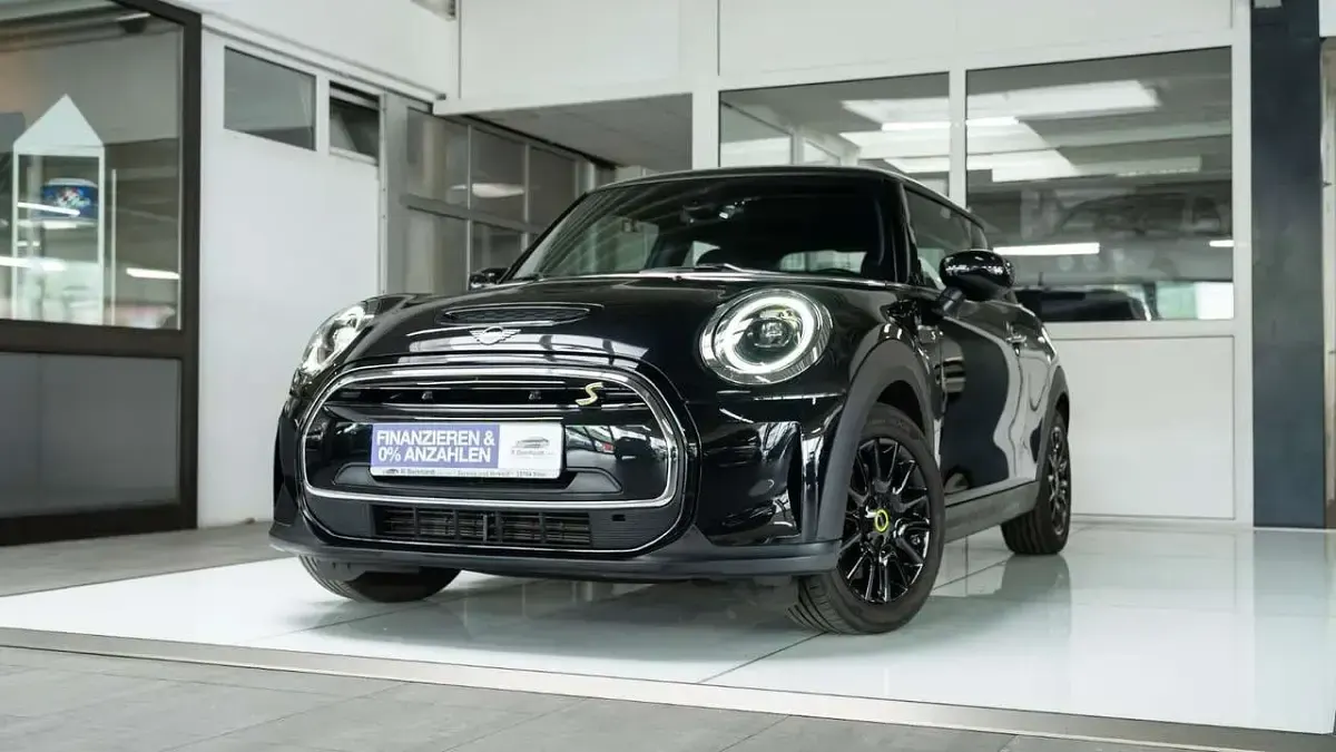 Occasion Mini Cooper SE Classic 135 kW (184 ch) 2023 Noir Citadine
