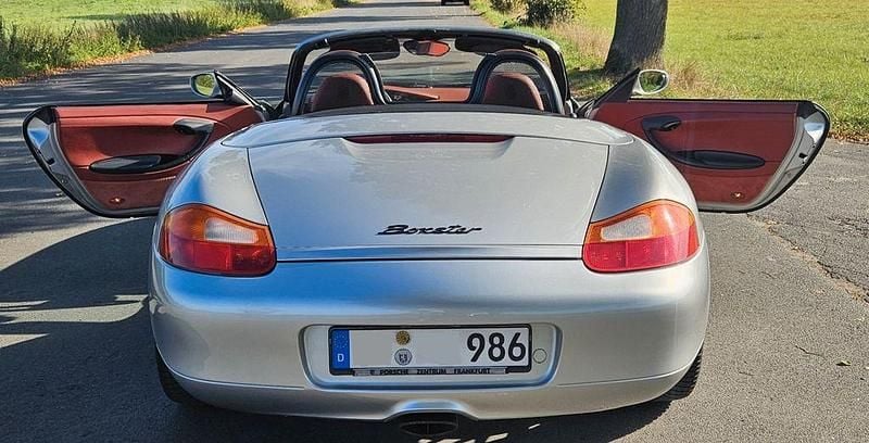 Silber Gebraucht 1998 Porsche 986 Boxster Cabrio | 16.986 € (Fairer Preis) - Bild 1/4