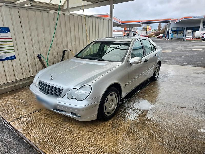 Gebraucht Mercedes C180 144 PS (105 kW) 2003 Grau Limousine