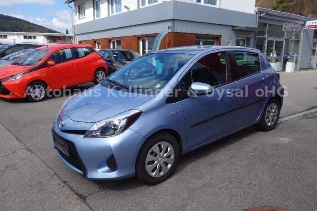 Gebraucht Toyota Yaris Life 75 PS (55 kW) 2012 Blau metallic Kleinwagen