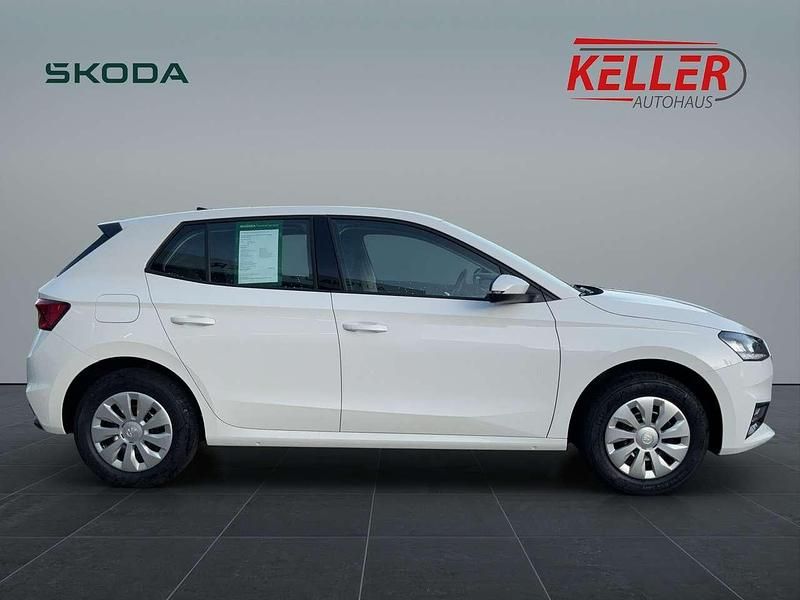 Neu Skoda Fabia Essence 80 PS (58 kW) 2026 Candyweiss Kleinwagen