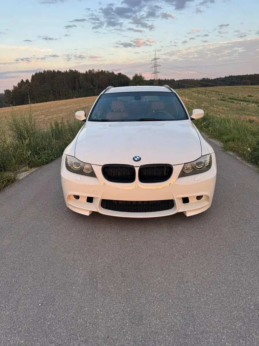 Gebraucht BMW 330 M Sport 245 PS (180 kW) 2010 Weiß Kombi