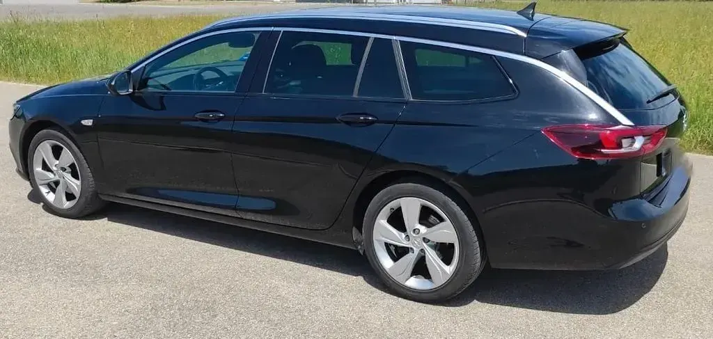 Gebraucht Opel Insignia Dynamic 170 PS (125 kW) 2018 Schwarz Kombi