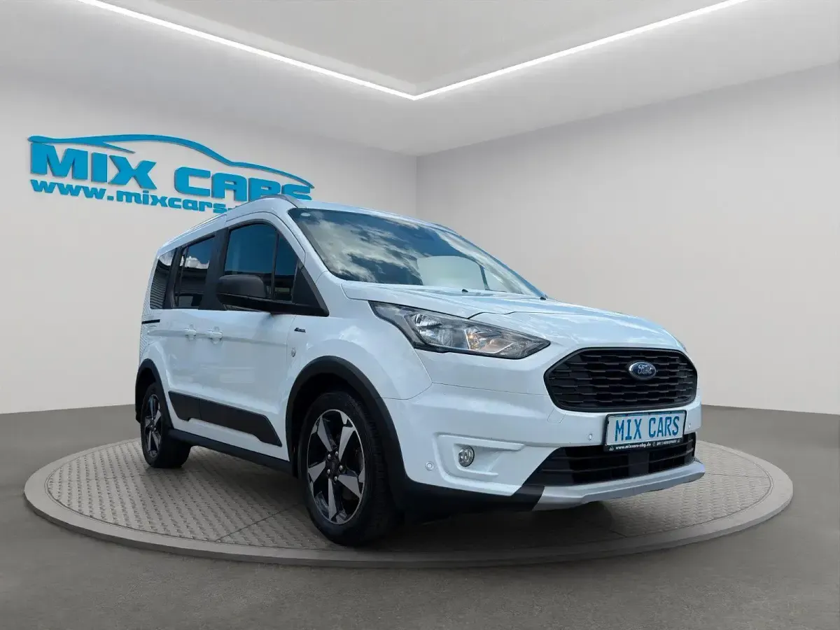 Gebraucht Ford Tourneo Active 120 PS (88 kW) 2021 Frozen white Van / Kleinbus