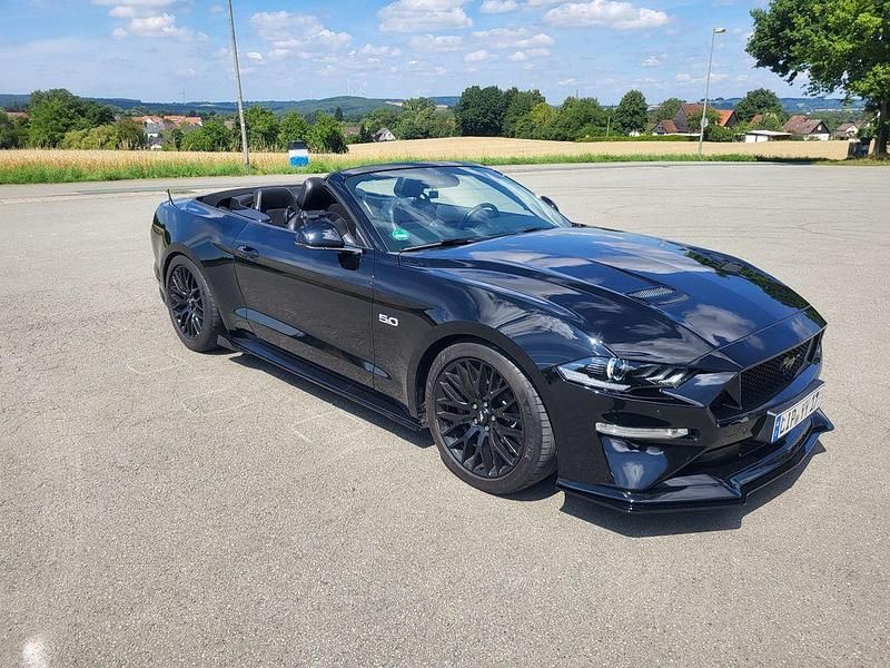 Schwarz Gebraucht 2020 Ford Mustang GT Cabrio | 48.900 € (Teuer) - Bild 1/4