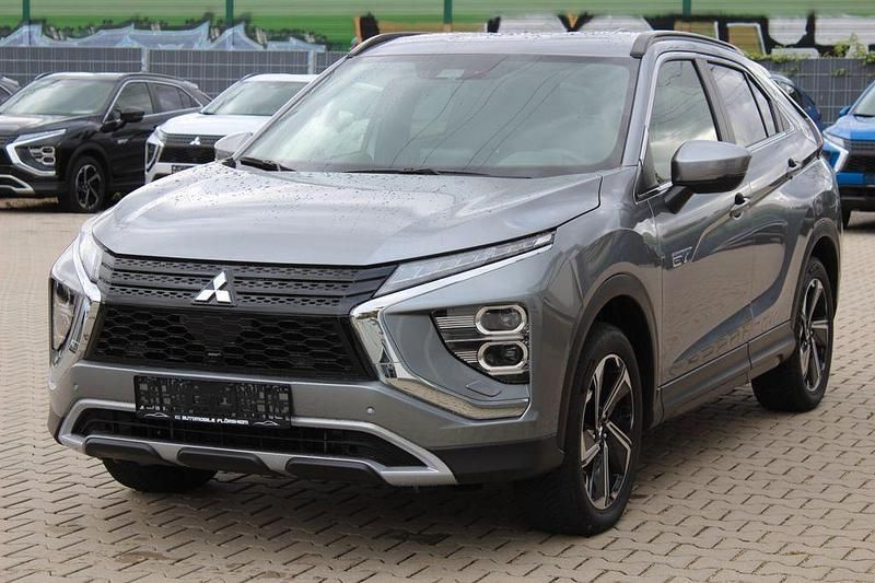 Grau Gebraucht 2022 Mitsubishi Eclipse Cross Plus SUV | 20.990 € (Superpreis) - Bild 1/4