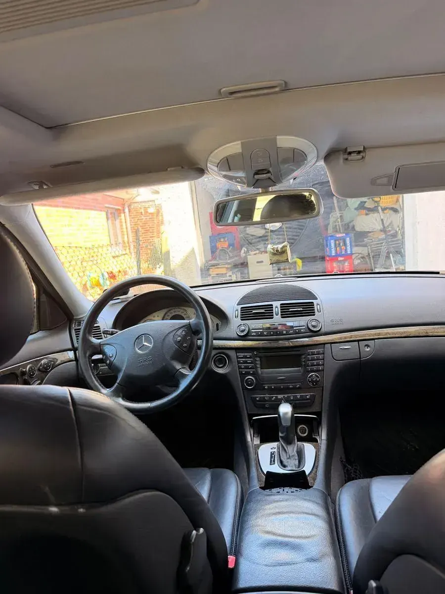 Gebraucht Mercedes E320 Avantgarde 204 PS (150 kW) 2003 Grau Kombi