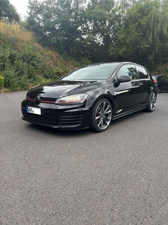 Schwarz Gebraucht 2014 VW Golf VII GTI Limousine | 13.450 € (Fairer Preis) - Bild 1/4