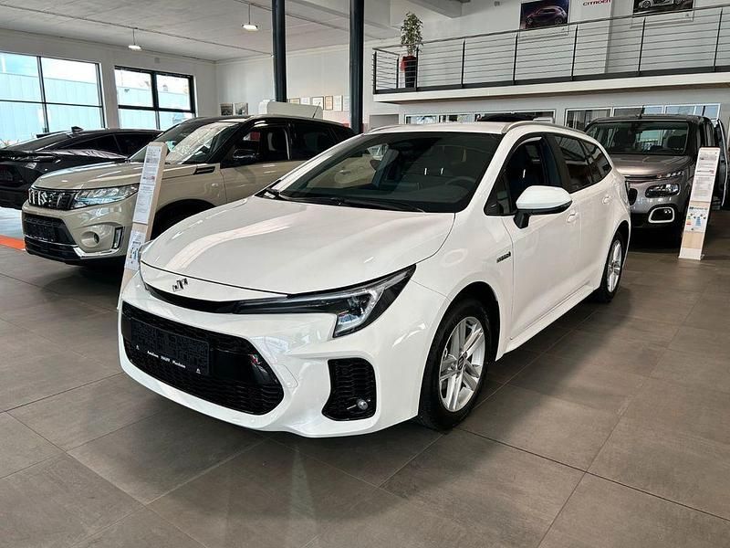 Weiß Neu 2025 Suzuki Swace Comfort+ Kombi | 28.990 € - Bild 1/4