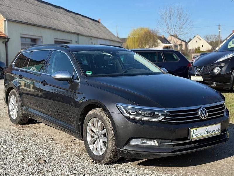 Gebraucht VW Passat 150 PS (110 kW) 2018 Grau Kombi