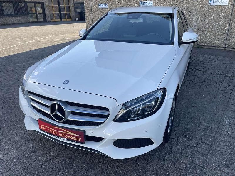 Weiss Gebraucht 2015 Mercedes C200 Avantgarde Kombi | 9.900 € (Fairer Preis) - Bild 1/4