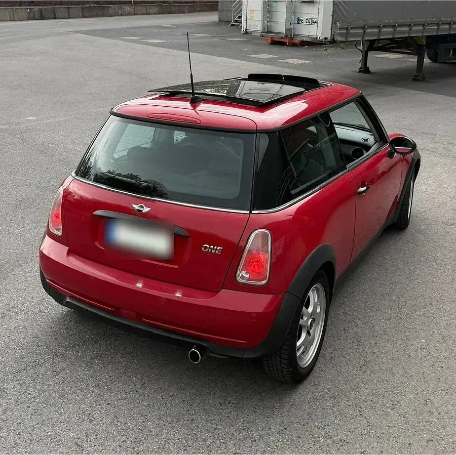 Käytetty Mini Cooper 90 HP (66 kW) 2005 Punainen Viistoperä