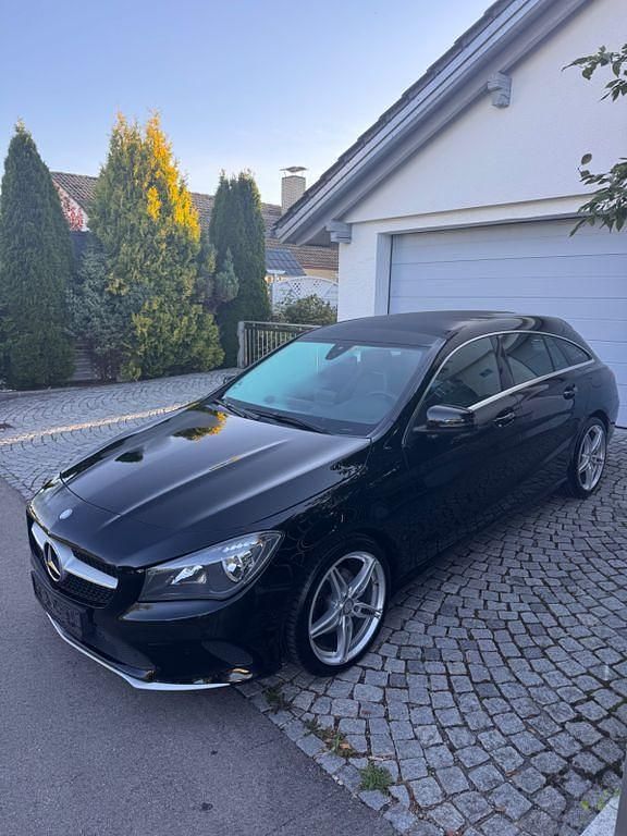 Schwarz Gebraucht 2016 Mercedes CLA180 Shooting Brake Edition Kombi | 13.200 € (Fairer Preis) - Bild 1/4