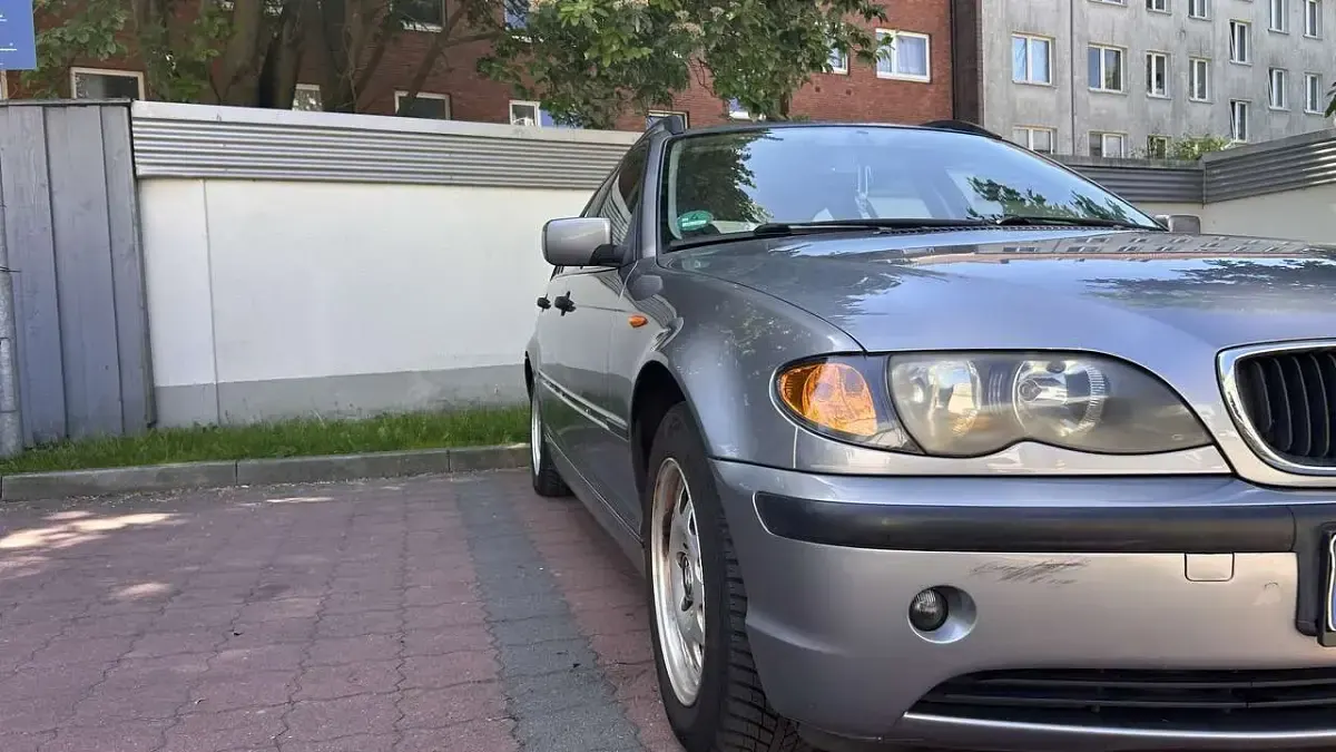 Gebraucht BMW 316 116 PS (85 kW) 2005 Silber Limousine
