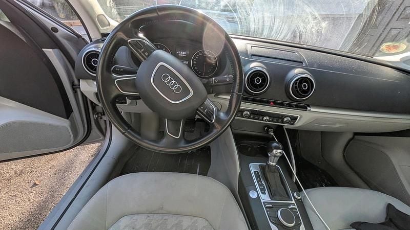 Second-hand Audi A3 150 CP (110 kW) 2016 Argintiu Berlinǎ