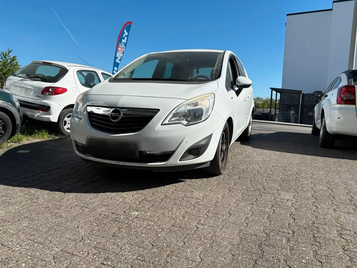 Second-hand Opel Meriva 101 CP (74 kW) 2011 Alb Monovolum