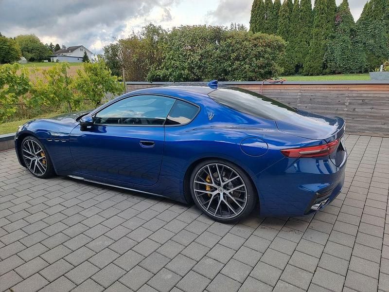 Neu 2025 Maserati Granturismo Coupé | 169.900 € - Bild 1/4