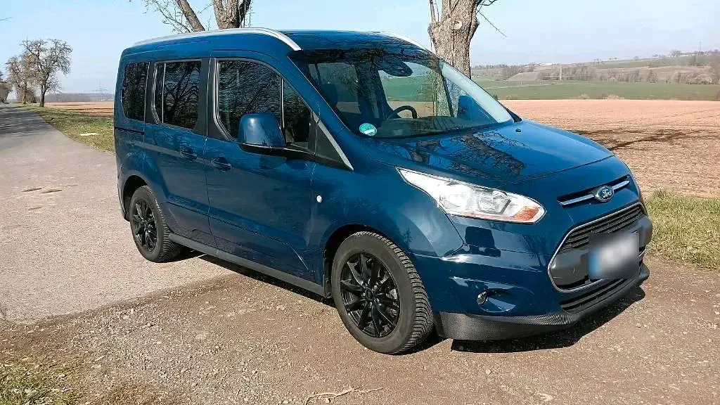 Gebraucht Ford Tourneo Connect Titanium 101 PS (74 kW) 2014 Blau Van / Kleinbus
