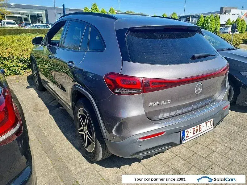 Second-hand Mercedes EQA250 AMG 139 kW (190 CP) 2022 Gri SUV