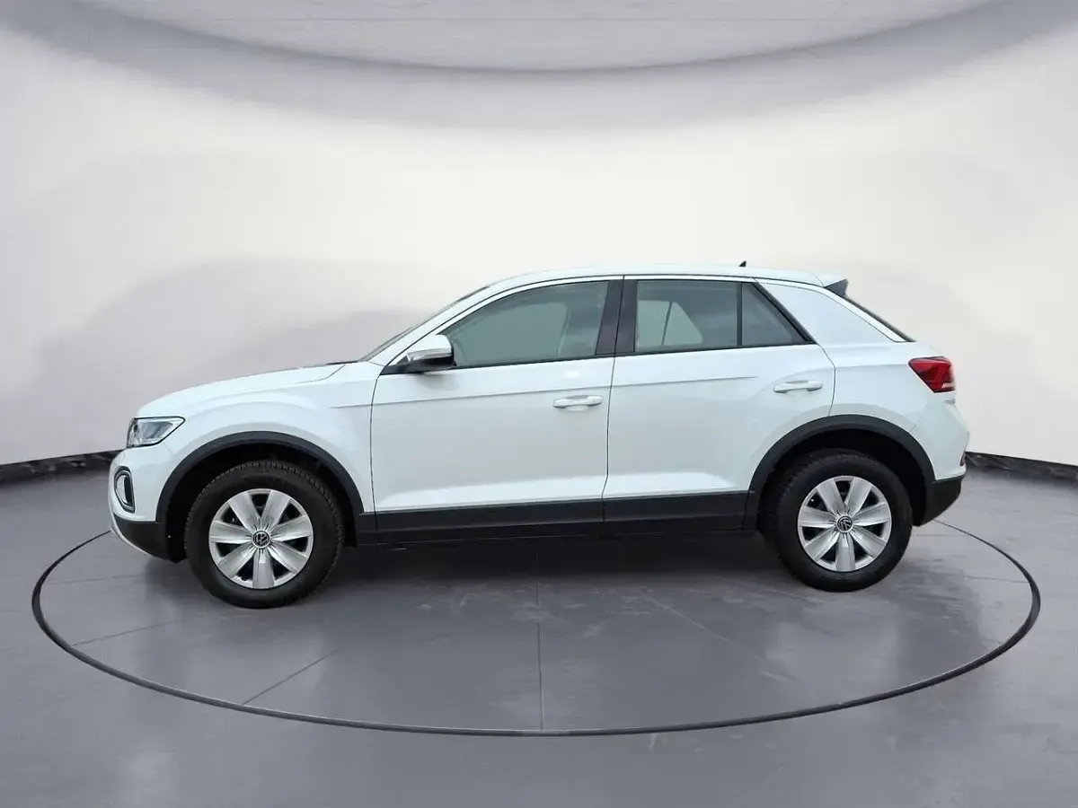 Second-hand VW T-Roc Basis 110 CP (80 kW) 2022 Alb SUV