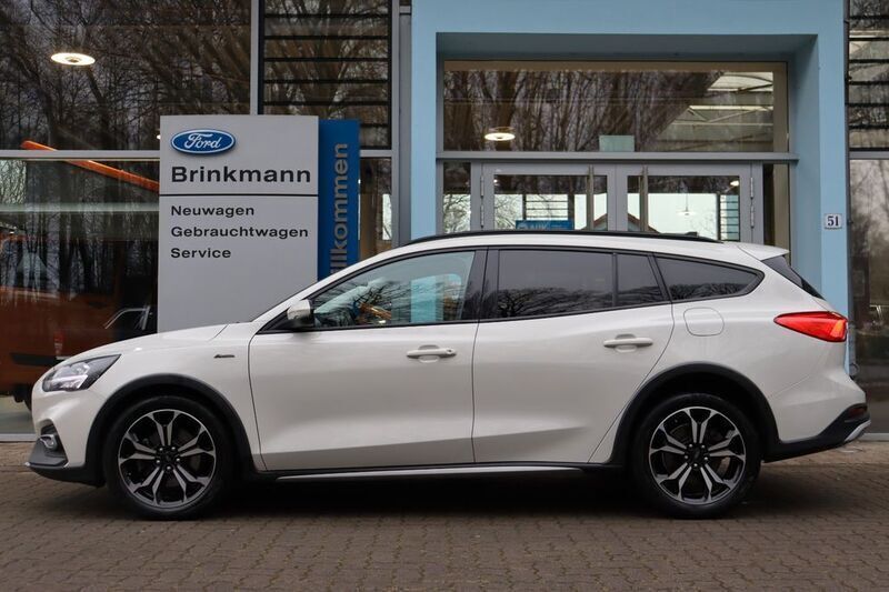 Usata Ford Focus Active 155 CV (114 kW) 2020 Bianco Berlina