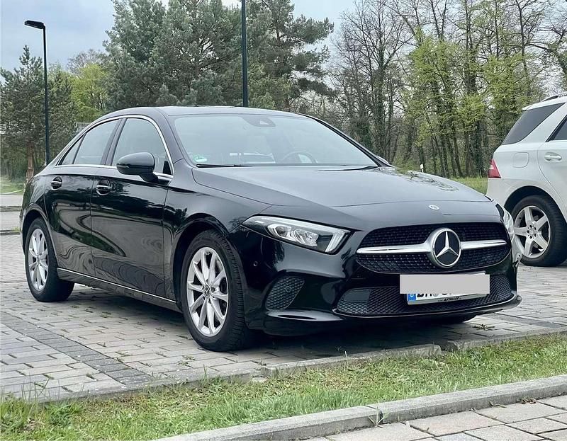 Gebraucht Mercedes A250 224 PS (164 kW) 2020 Schwarz Limousine